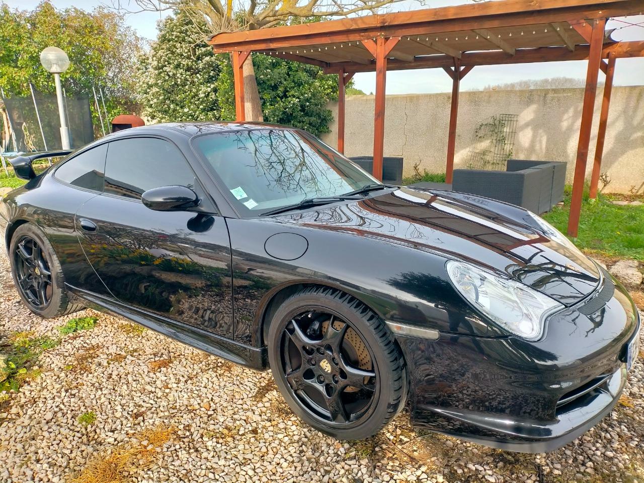 PORSCHE 911 Carrera - 2003 LesAnciennes.com