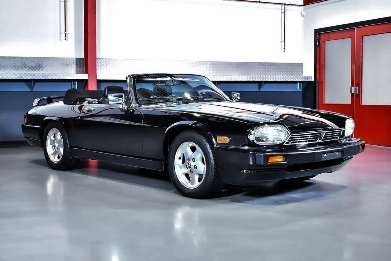 1990 Jaguar XJS Convertible 5,3L V12 (27k) LesAnciennes.com