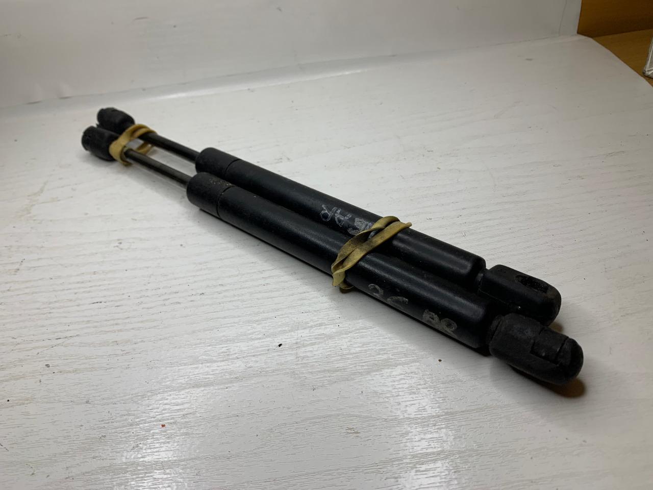 Verin coffre BMW E 36 /2/ LesAnciennes.com