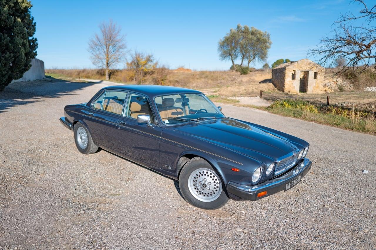 1986 Jaguar XJ12 Series 3 LHD LesAnciennes.com