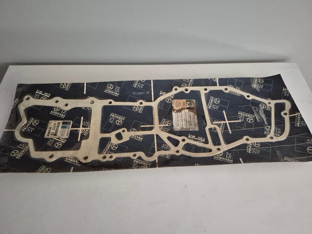 Joint de Carter Distribution Peugeot 304 305 LesAnciennes.com