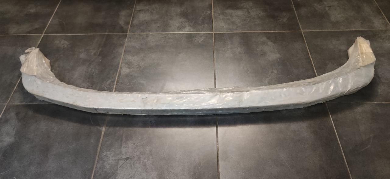 Pare chocs avant RENAULT 20 30 (R20) (R30) LesAnciennes.com