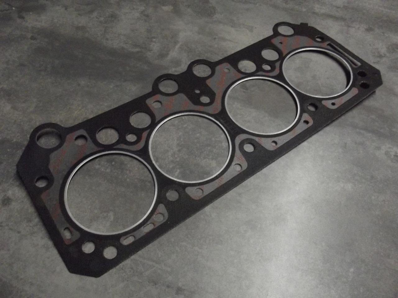 Joint de culasse PEUGEOT 404 LesAnciennes.com