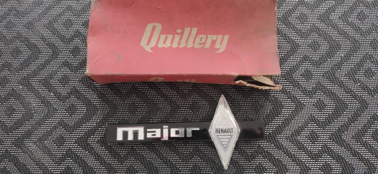 Monogramme RENAULT 10 (R10) major LesAnciennes.com