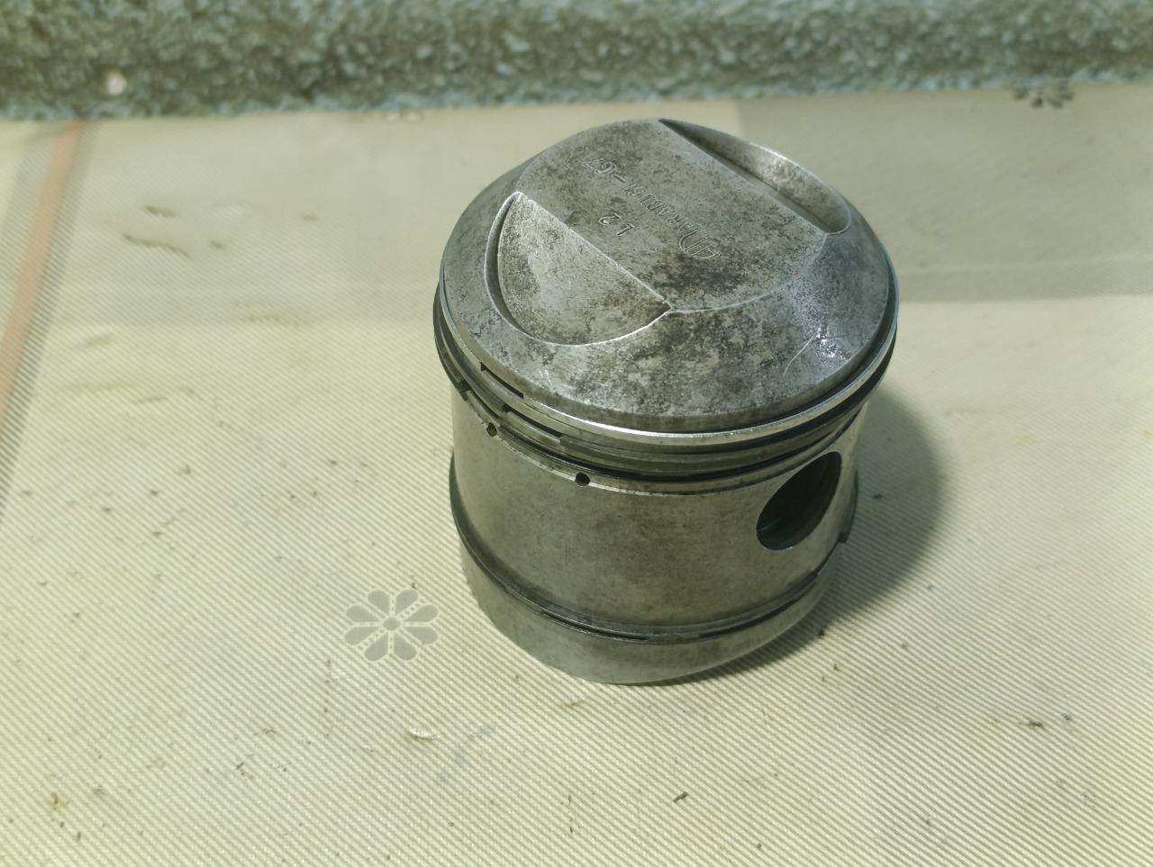 Piston neuf DUCATI 200 TS LesAnciennes.com