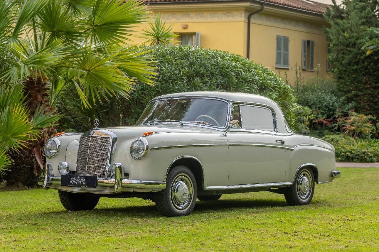 MERCEDES 220 S Ponton Coupé W118 - 1958 LesAnciennes.com