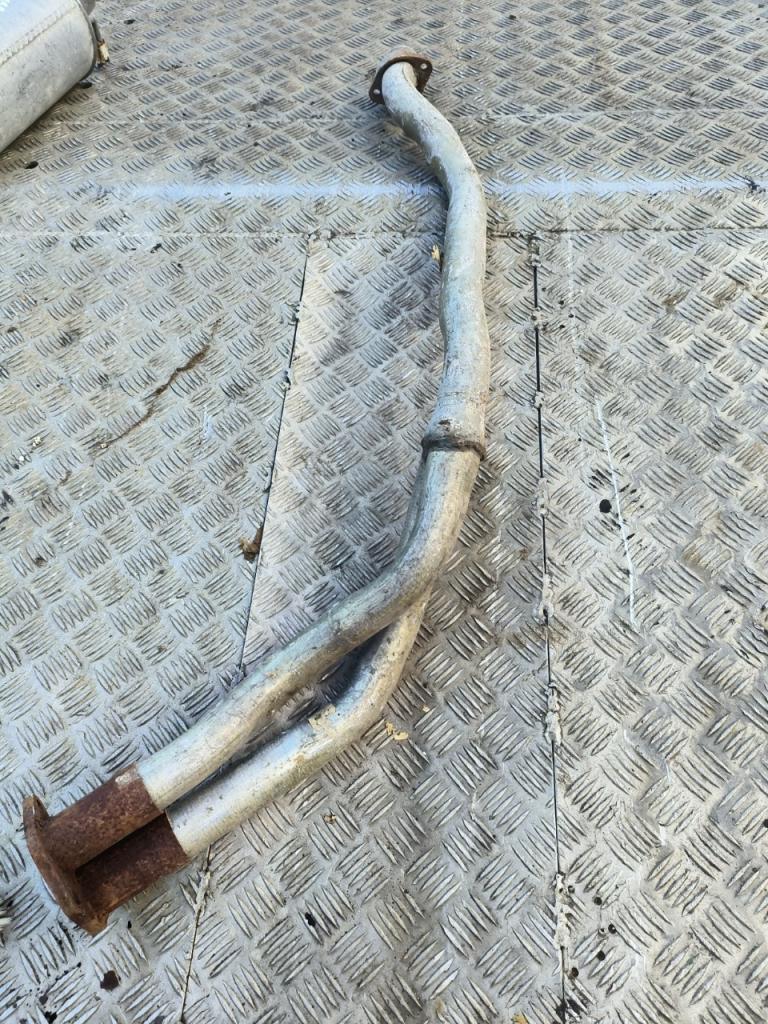 Pièces PEUGEOT 205 Tube avant LesAnciennes.com