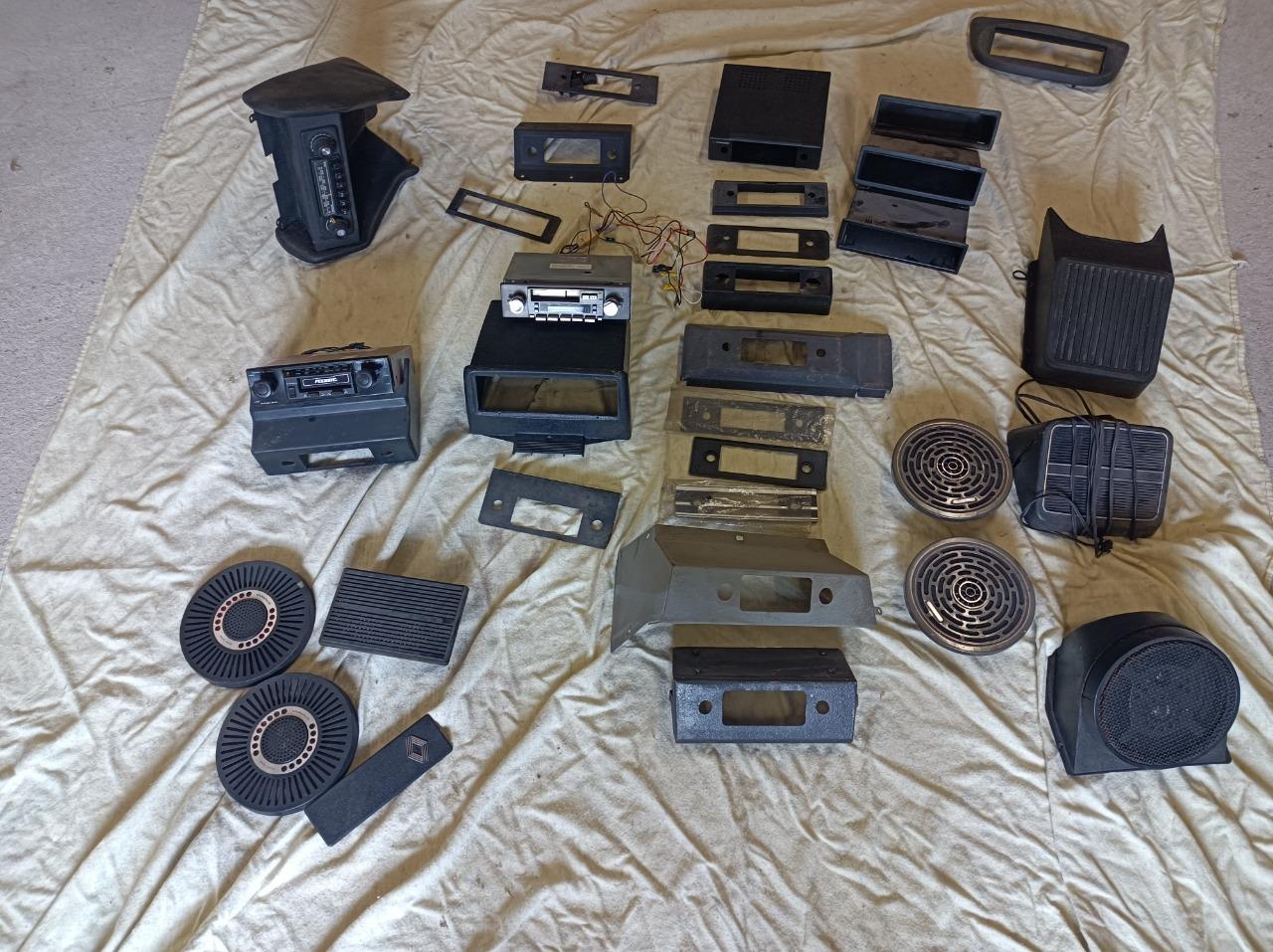 Pièces AUTORADIO FM LesAnciennes.com