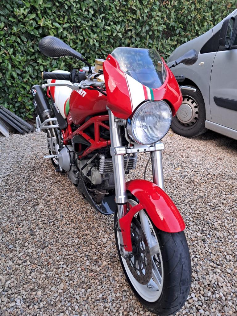 ducati 1000 monster