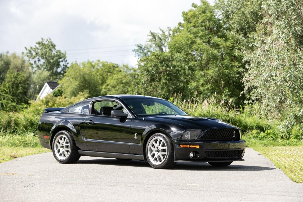 2009 Ford Shelby GT500 (just 1071km) VAT Qualifyin LesAnciennes.com
