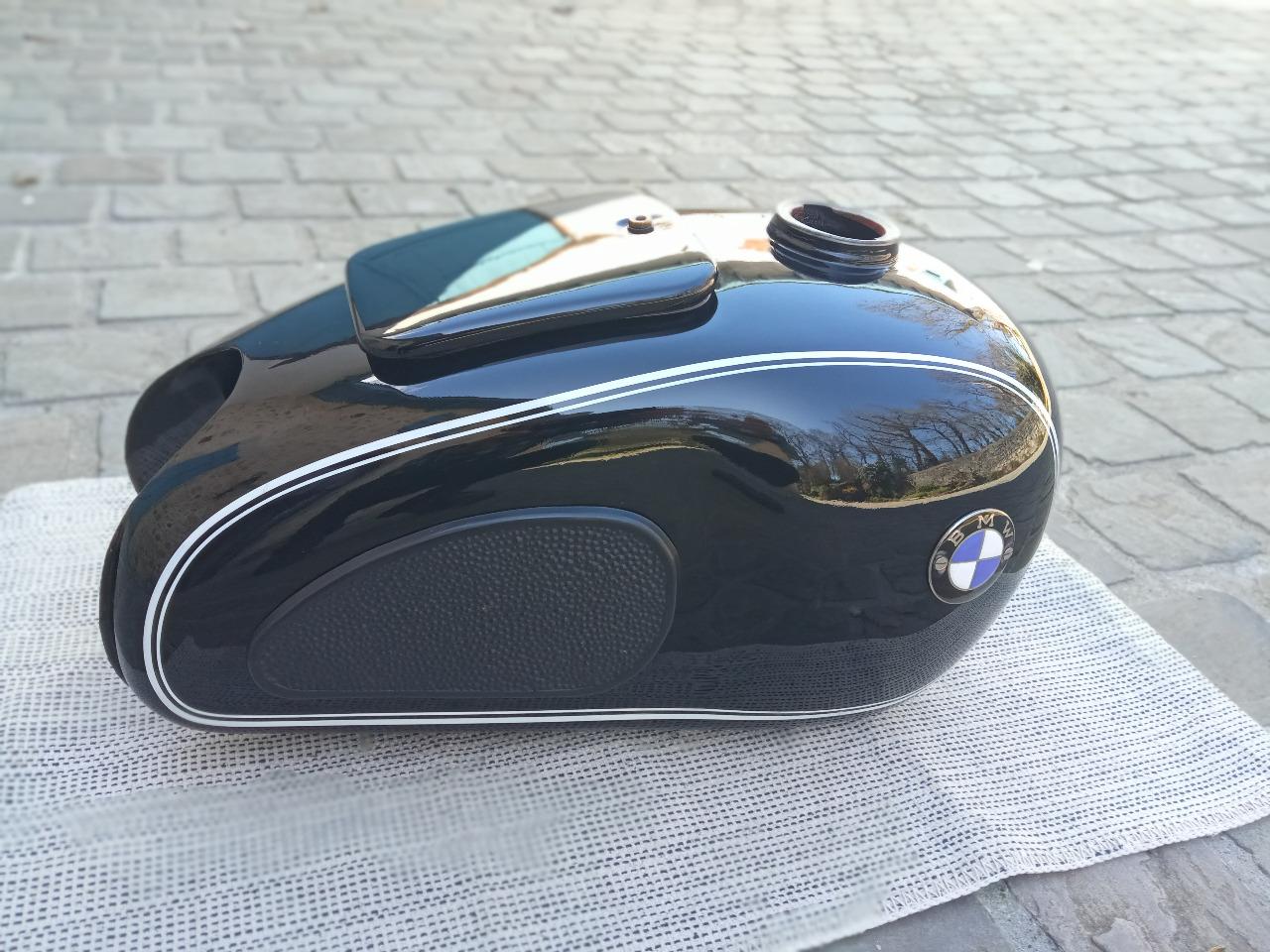 Réservoir BMW R60 /2 LesAnciennes.com