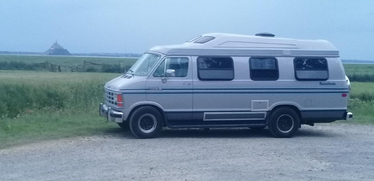 DODGE ramvan b250 roadtrek roadtrek 190 - 1990 LesAnciennes.com