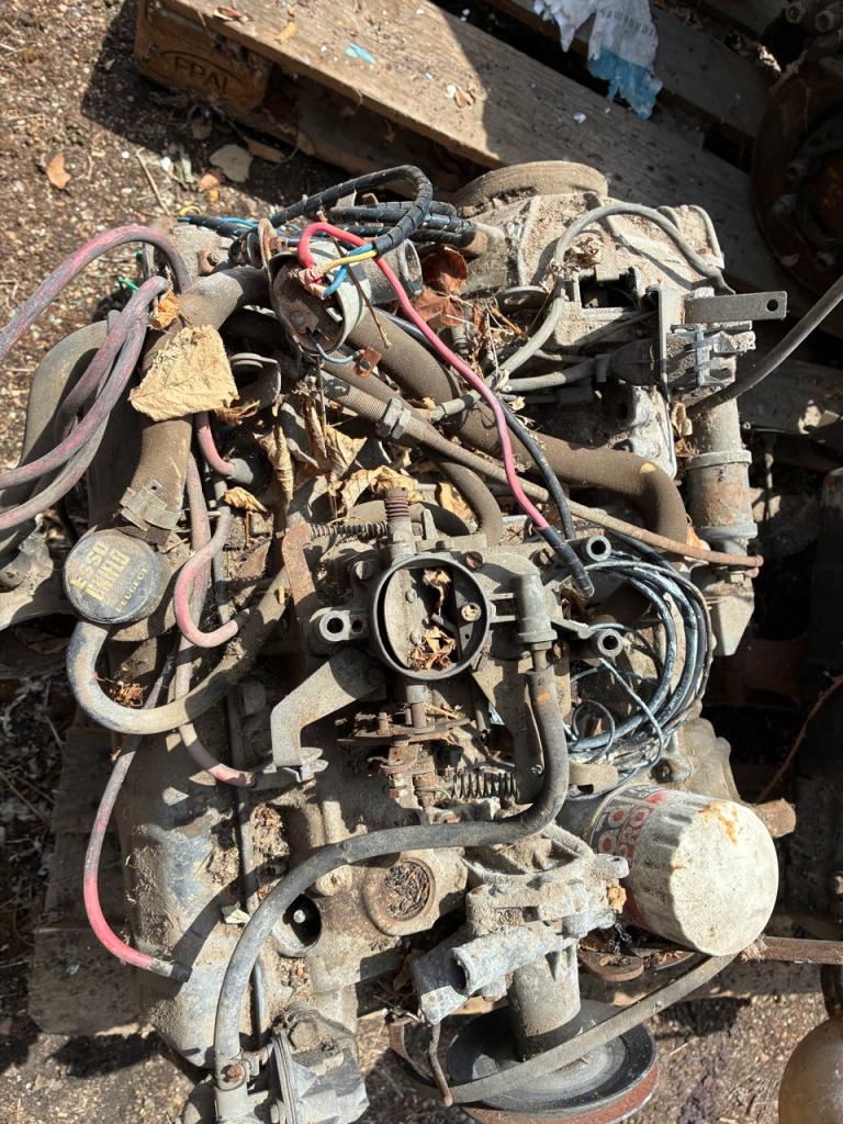 Deux moteurs de PEUGEOT 104 104 GL LesAnciennes.com