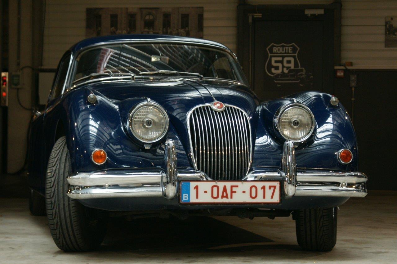 JAGUAR XK150 FHC - 1960 LesAnciennes.com