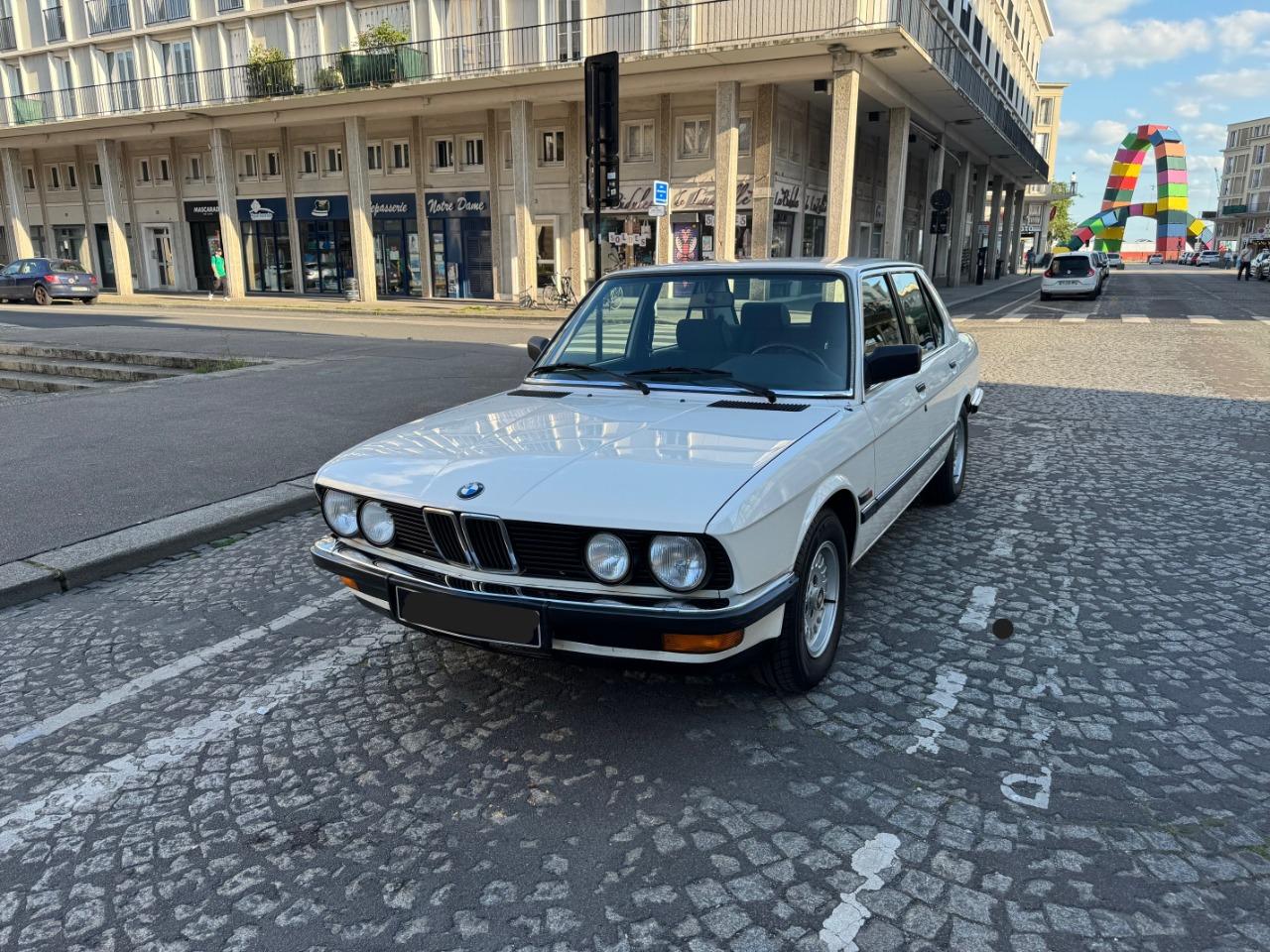 BMW 518 E28 - 1987 LesAnciennes.com