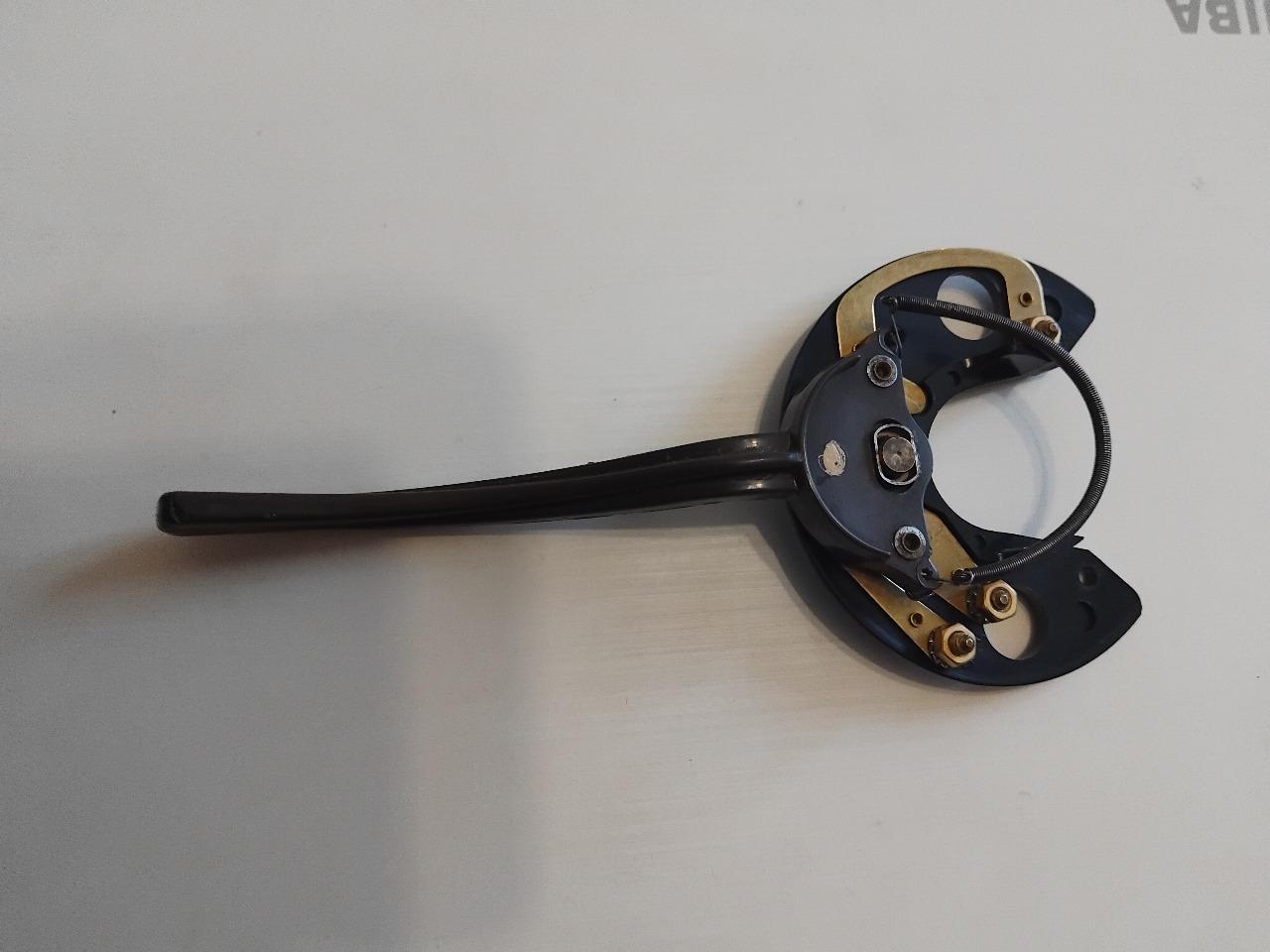 Manette clignotant COVIR JAEGER Peugeot 203 fleche LesAnciennes.com