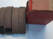 image_0-Jeu de machoires de freins AR Renault 16