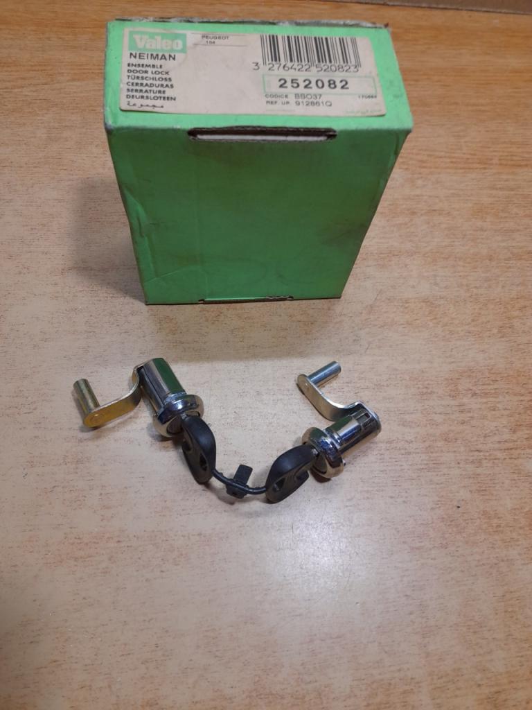 2 Serrures Barillets de Portes Peugeot 104 LesAnciennes.com