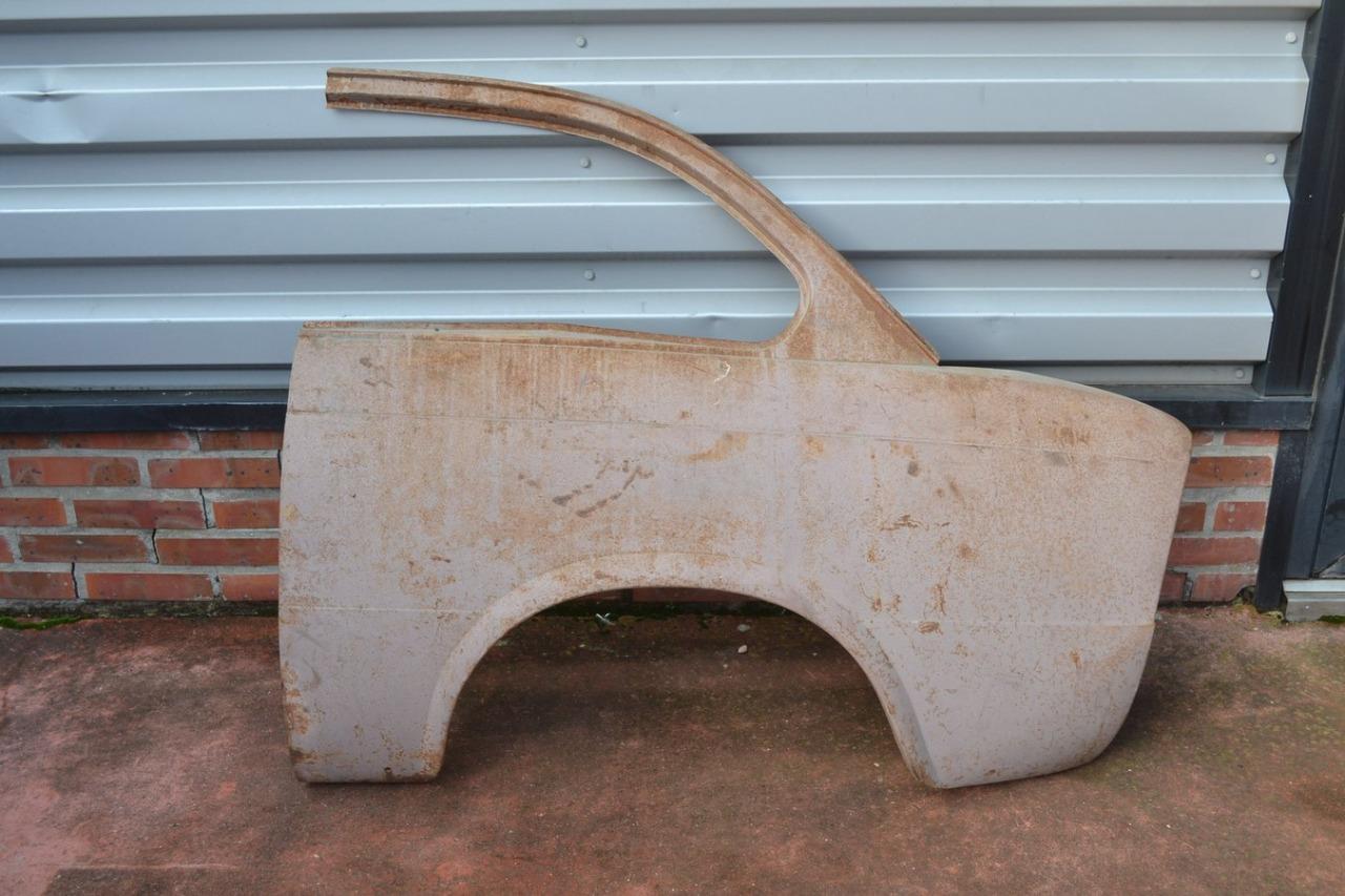 Aile AR G FIAT 850 coach LesAnciennes.com