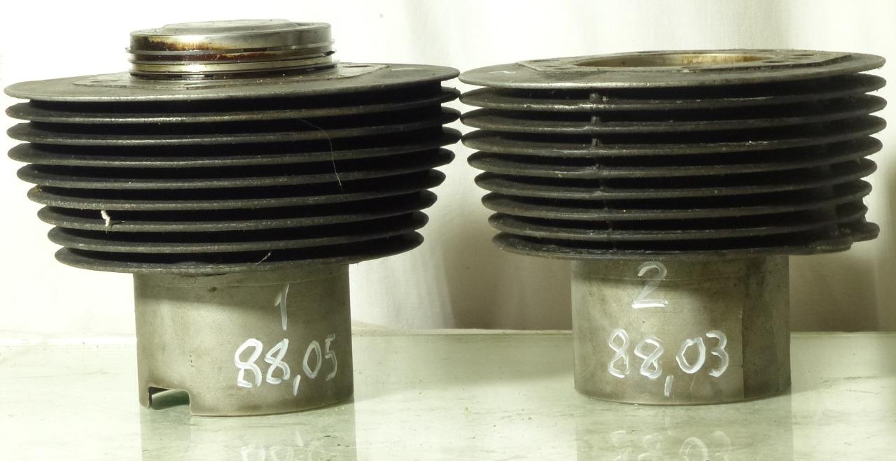 2 Cylindres Guzzi chromés Ø 88 avec pistons LesAnciennes.com