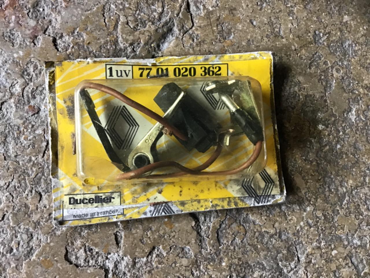 Pièces RENAULT 20 (R20) Rlt 14 Rlt 20 LesAnciennes.com