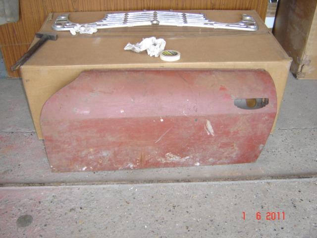 Porte gauche TRIUMPH Stag neuve d\'origine LesAnciennes.com