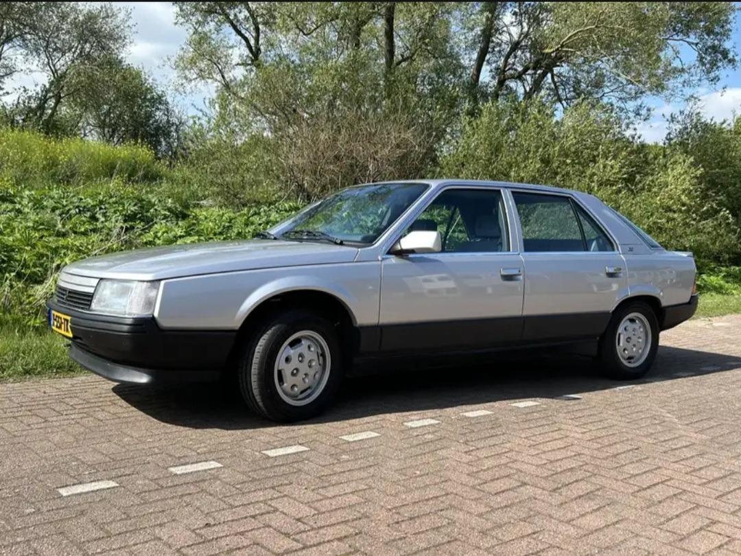 RENAULT 25 (R25) GTS 2.0 103 cv - 1986 LesAnciennes.com