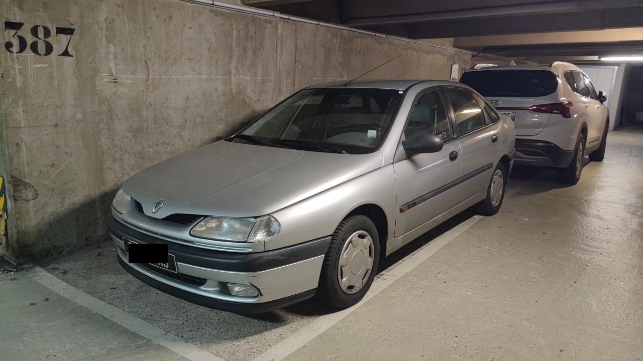 RENAULT Laguna - 1995 LesAnciennes.com