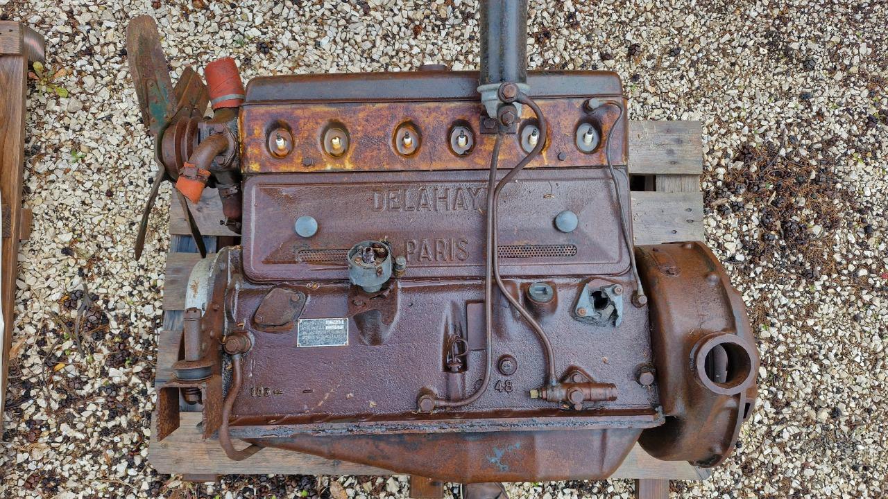 Moteur DELAHAYE 103 6 cyl. LesAnciennes.com