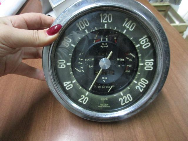 Compteur pour Lancia Flaminia LesAnciennes.com