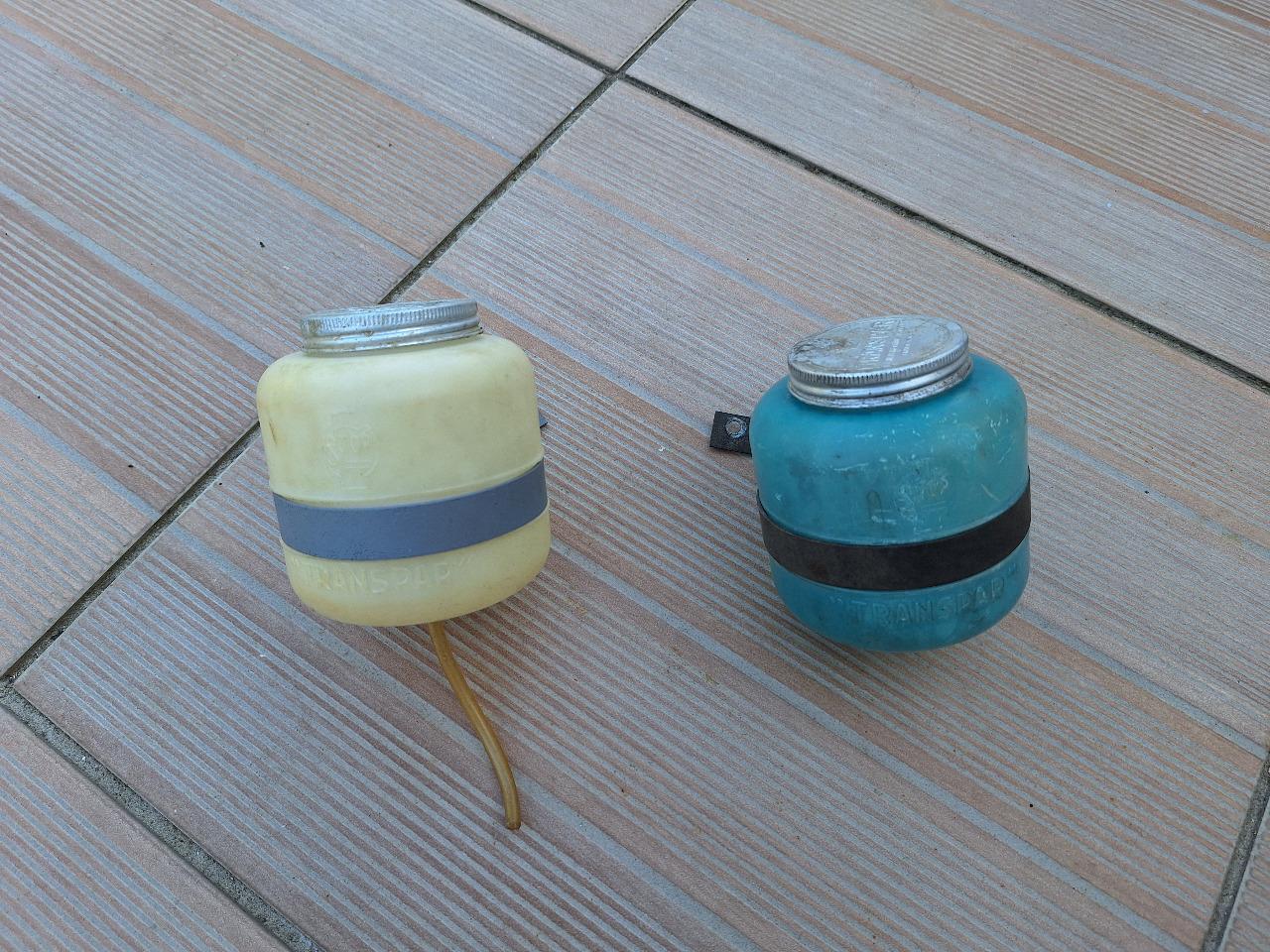 Réservoir lave glace Citroën DS LesAnciennes.com