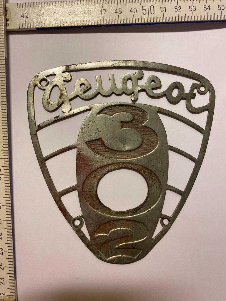 Monogrammes PEUGEOT 301 et 302 LesAnciennes.com