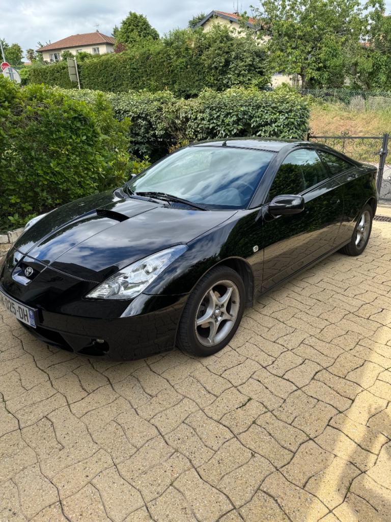 TOYOTA Celica - 2001 LesAnciennes.com