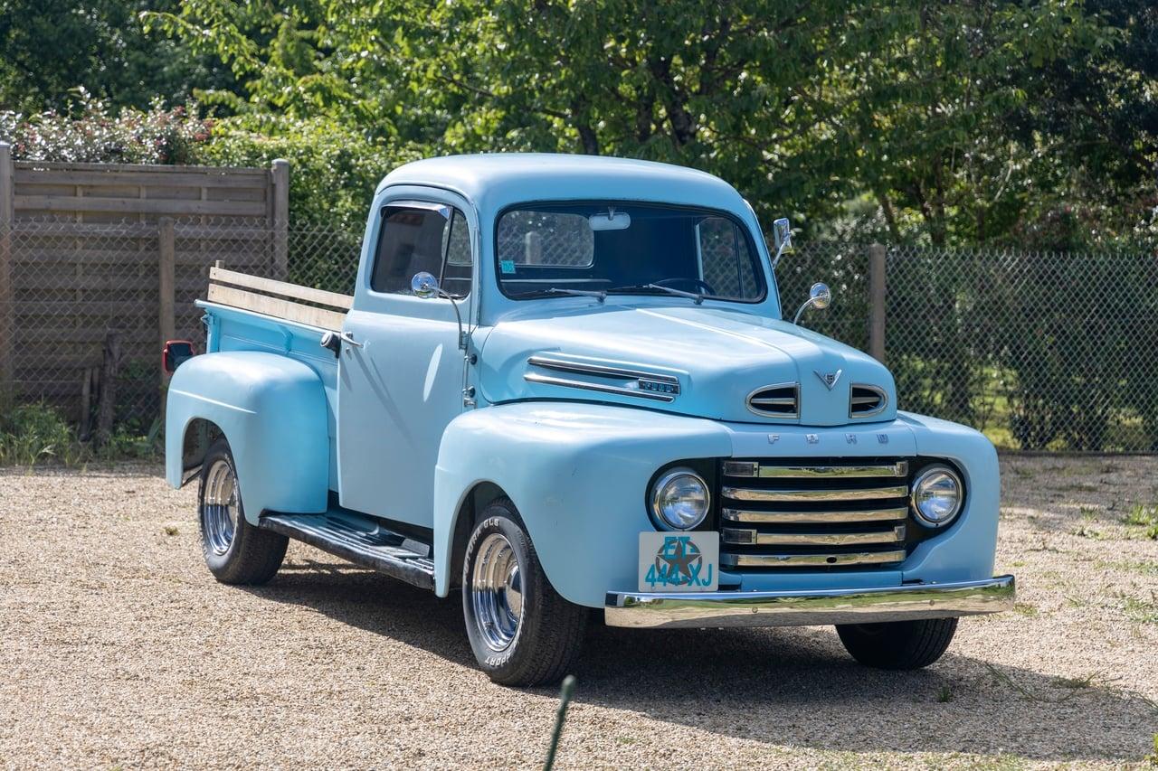 1950 Ford F1 Pick-Up V8 LesAnciennes.com
