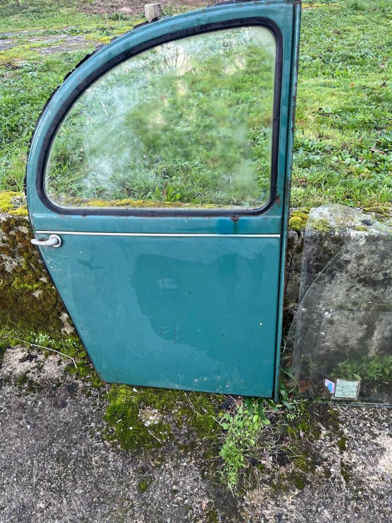 Pièces CITROEN 2CV - portière, vitres, hayon LesAnciennes.com