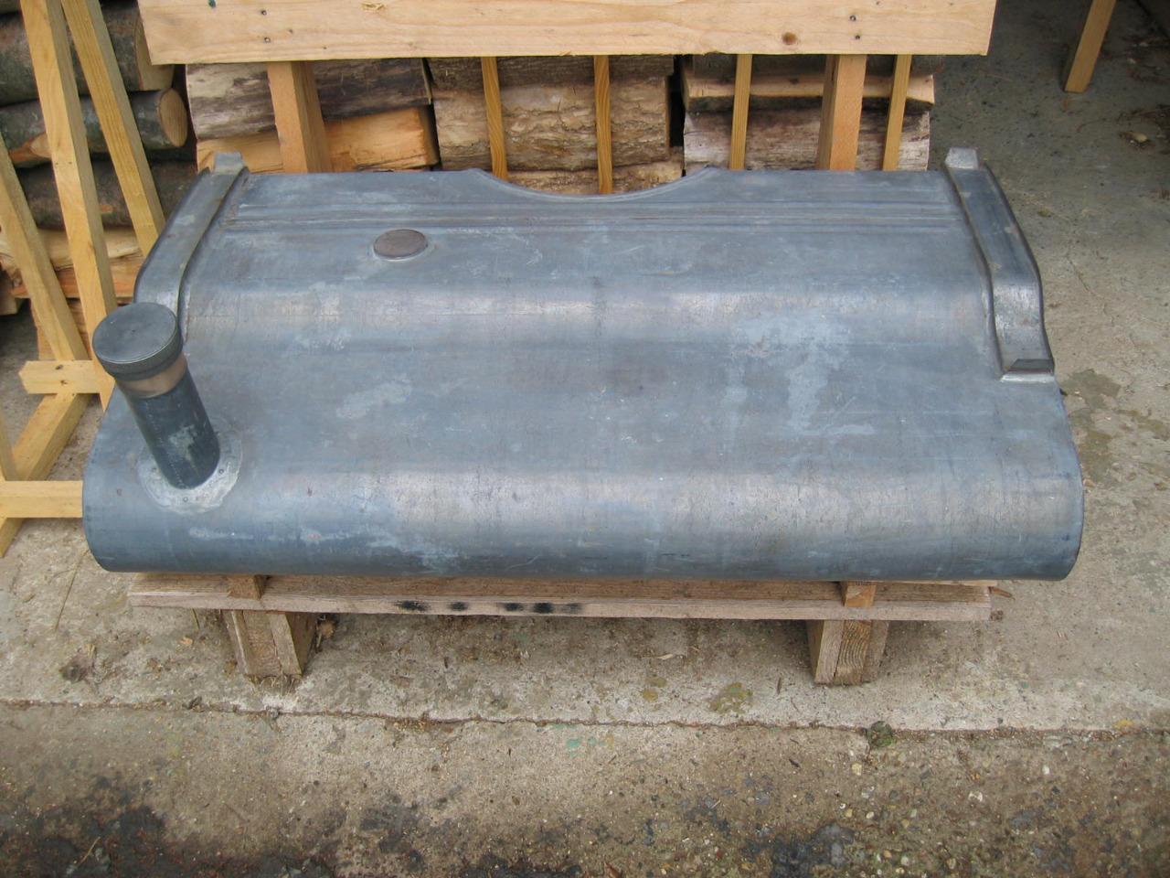 Réservoir BUGATTI 101 LesAnciennes.com