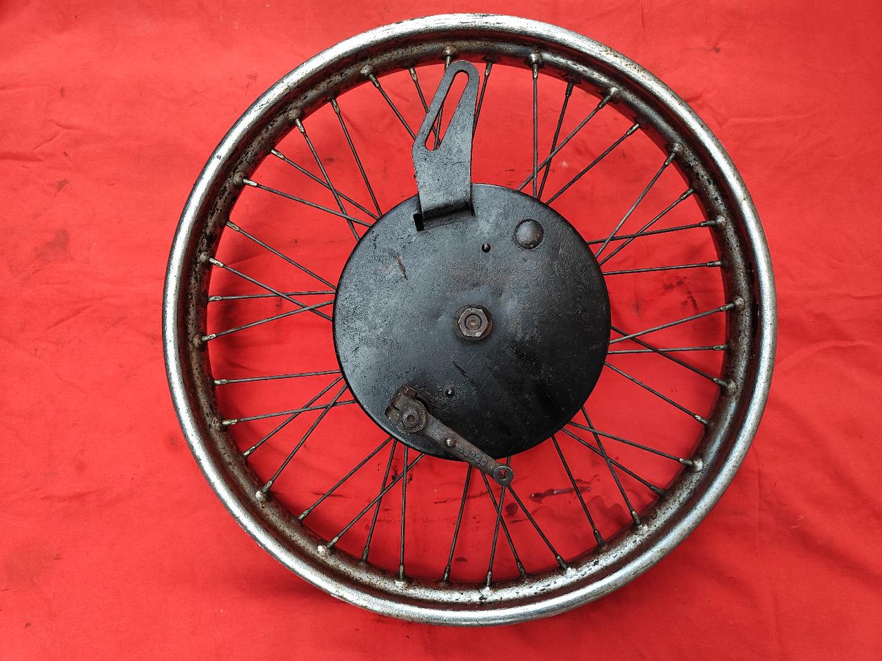 Roue Avant complète FN 350 500 M67 M70 M71 M90 LesAnciennes.com