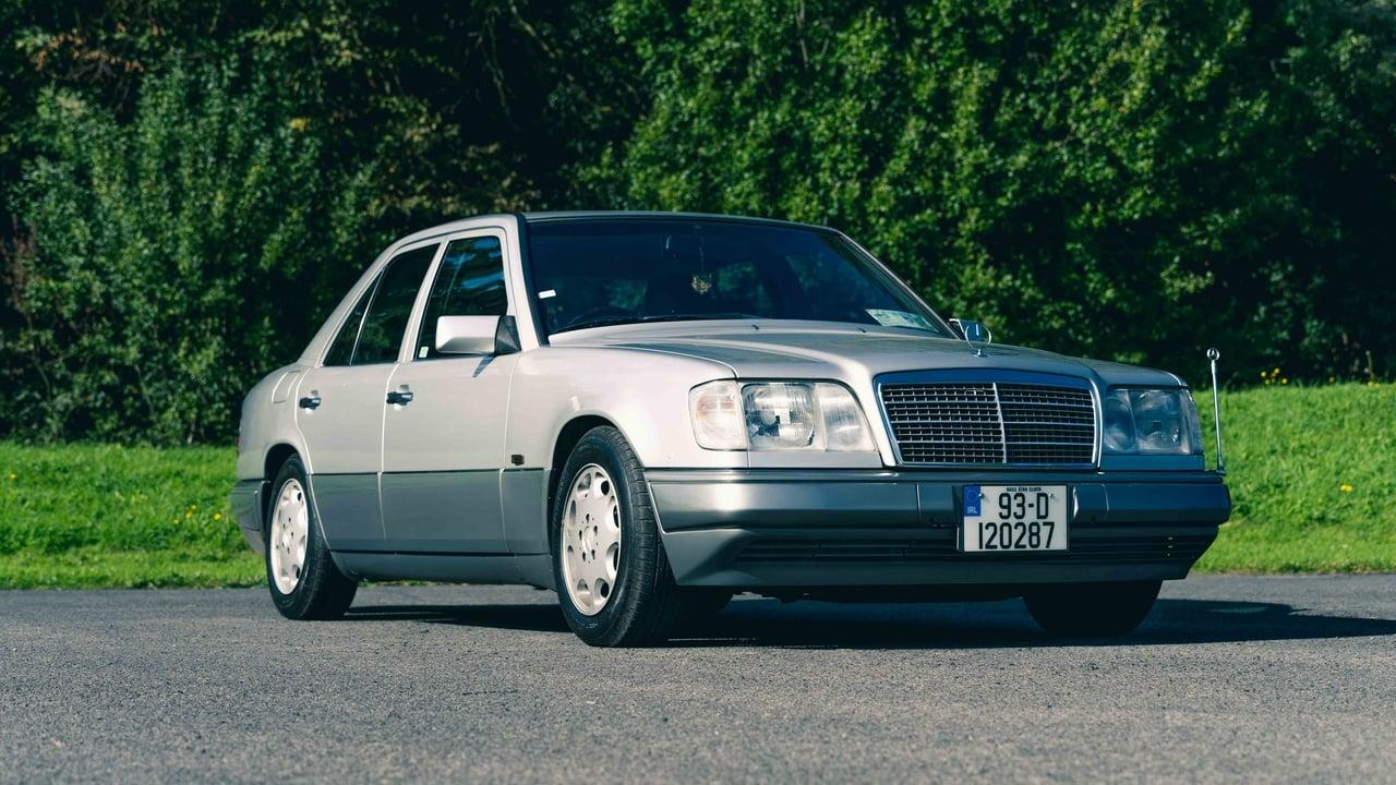 1993 Mercedes-Benz E320 W124 LesAnciennes.com