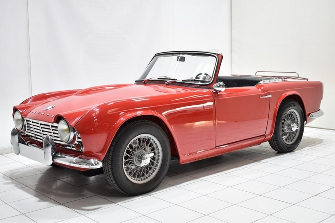 TRIUMPH TR4 1963 + OVERDRIVE - 1963 LesAnciennes.com