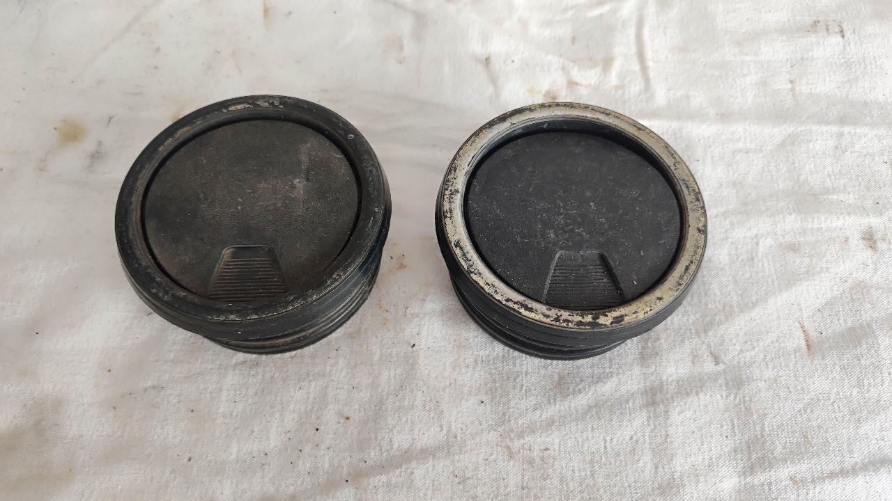 Bouches d'aération Renault R8 Alpine A110 LesAnciennes.com
