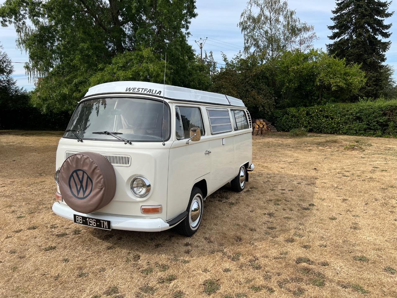 VOLKSWAGEN Combi T2a - 1969 LesAnciennes.com