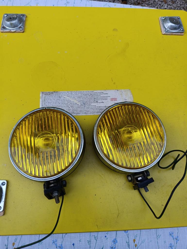 Antibrouillard rond LesAnciennes.com