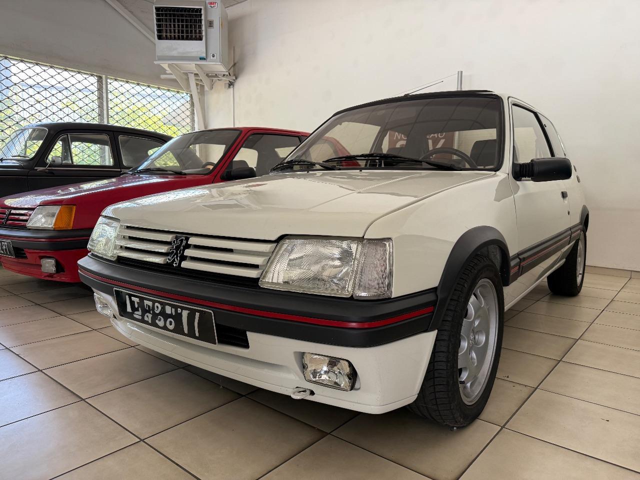 PEUGEOT 205 GTI 1.9 - 1990 LesAnciennes.com