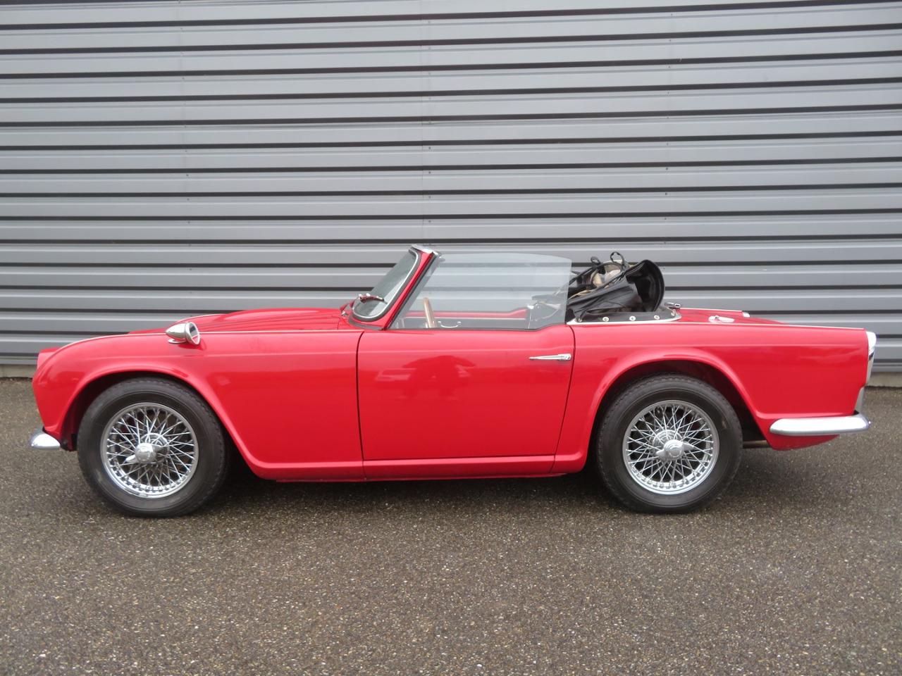 TRIUMPH TR4 - 1962 LesAnciennes.com