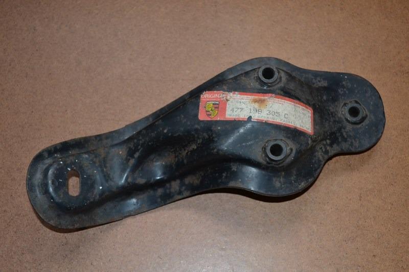 Support moteur G PORSCHE 924 LesAnciennes.com