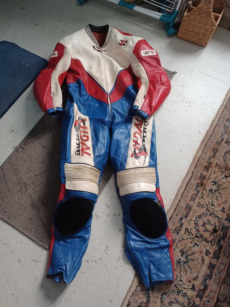 Combinaison Vidal LesAnciennes.com