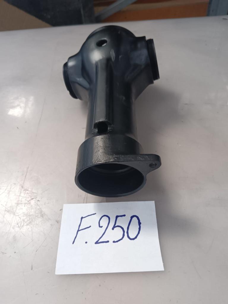 Logement de colonne de direction Ferrari 250 GTE LesAnciennes.com