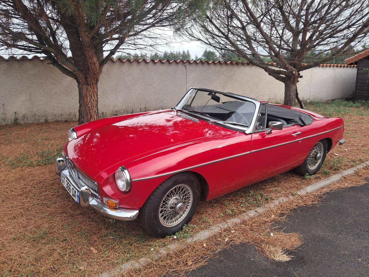 MG MGB Roadster - 1968 LesAnciennes.com