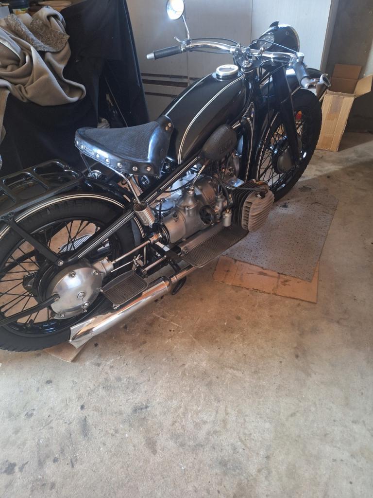 BMW R12 - 1938 LesAnciennes.com