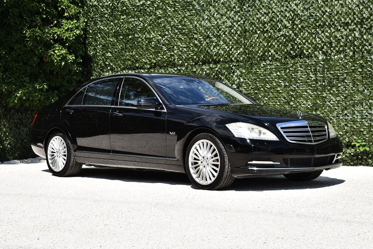 2010 Mercedes-Benz W221 S600 Limousine 6.0L V12 AM LesAnciennes.com